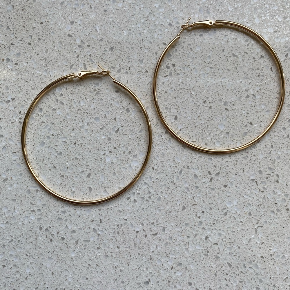 Gold Minimalist Hoop Earrings